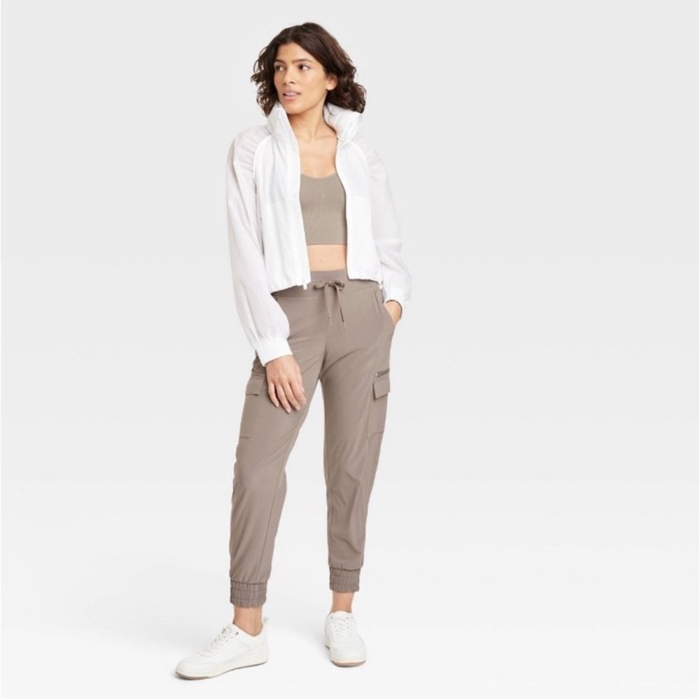 All in Motion Women's Size Large Mid Rise Active Light Cargo Joggers Tan XXL